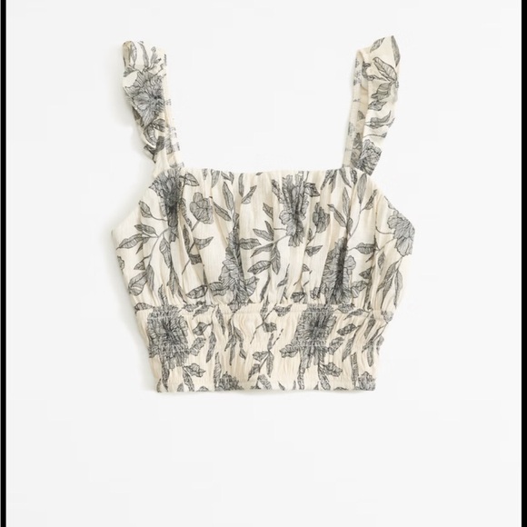 Abercrombie floral crinkle crop - Picture 2 of 8